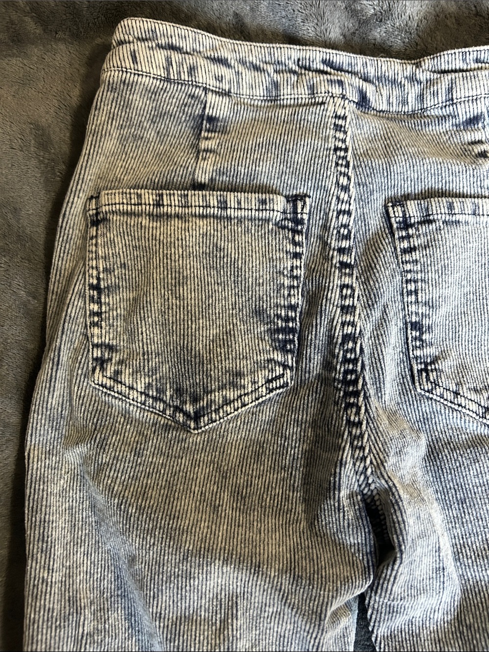 Altar'd State Light Blue Acid Wash Jeans - Picture 4 of 4